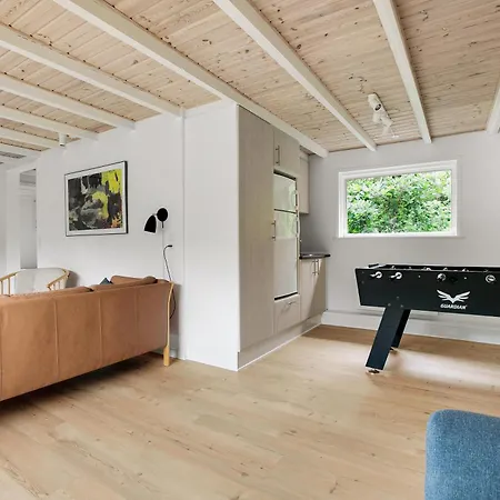 Beautiful In With 5 Bedrooms And Wifi بيت للعطل إيبلتوفت